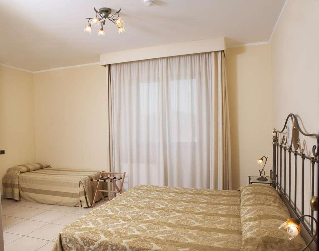 Hotel Villa Fiorita Giulianova Room photo