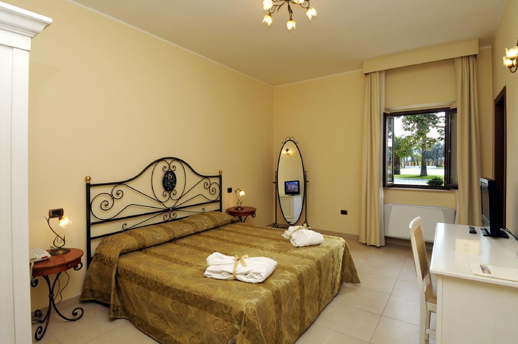 Hotel Villa Fiorita Giulianova Room photo