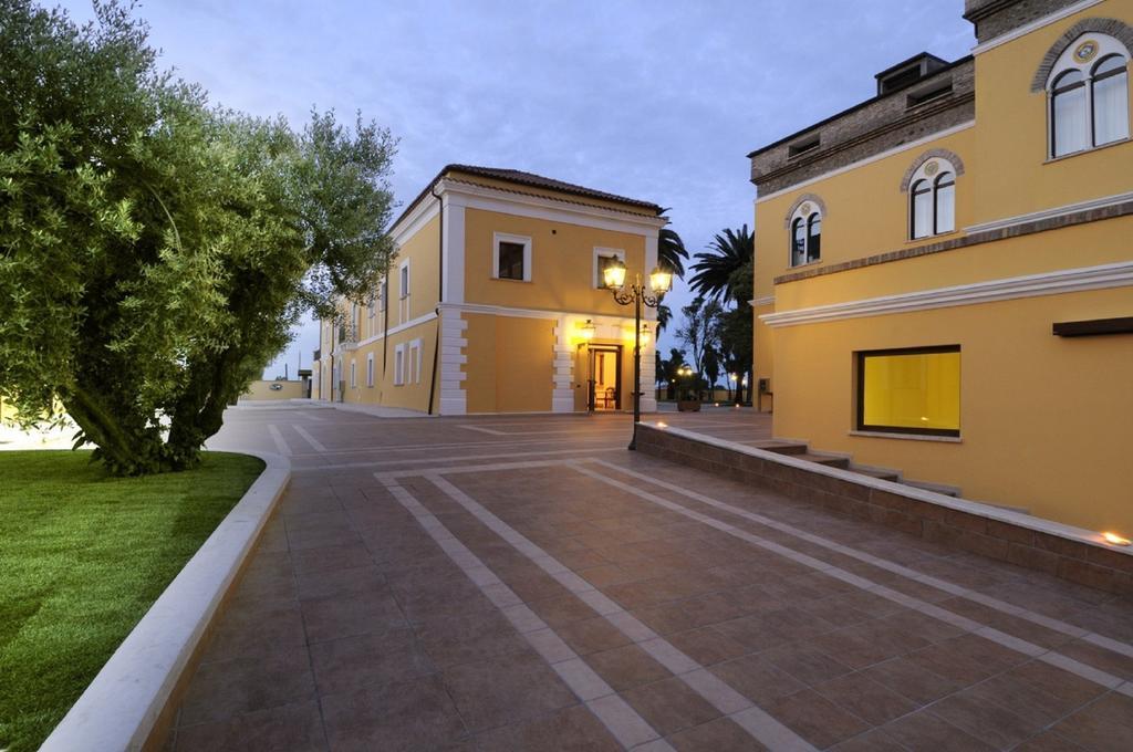 Hotel Villa Fiorita Giulianova Exterior photo